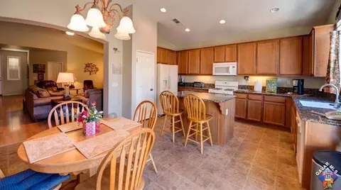 44535 Grove Ln, Lancaster, CA 93534 photo 3