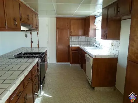 19321 Alta Vista Ave, Tehachapi, CA 93561 photo 4