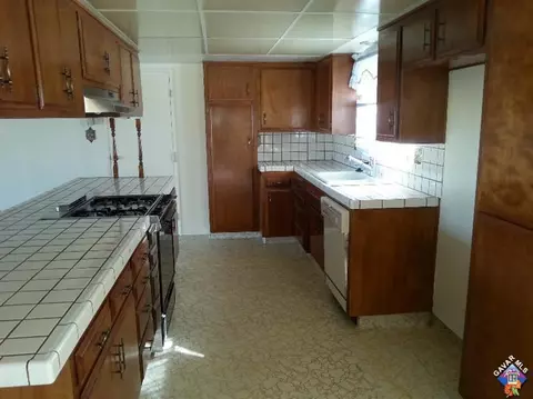 19321 Alta Vista Ave, Tehachapi, CA 93561 photo 3