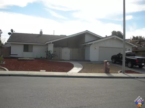 43706 Sentry Ln, Lancaster, CA 93536 photo 1