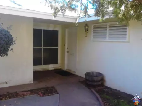 552 E J - 1 Ave, Lancaster, CA 93535 photo 2