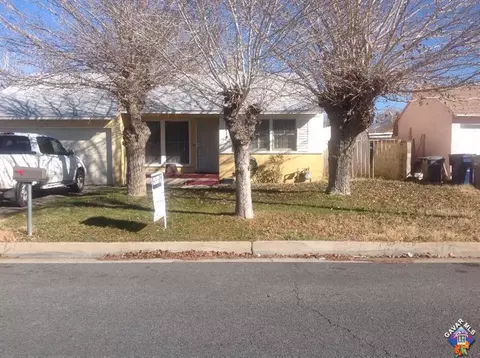 38314 16th St E, Palmdale, CA 93550 photo 3