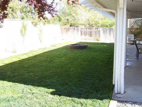 44647 Shadowcrest Dr, Lancaster, CA 93536 photo 21