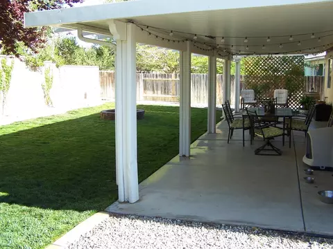 44647 Shadowcrest Dr, Lancaster, CA 93536 photo 20