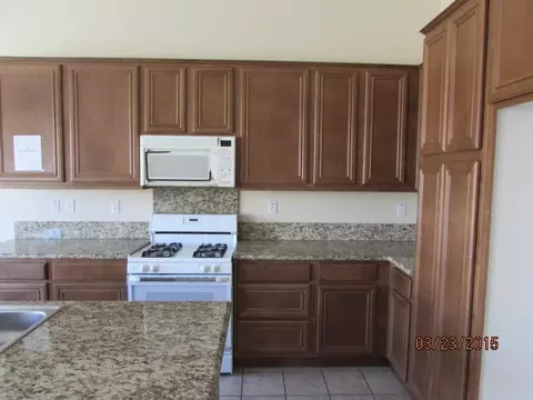6649 Lacolle Pl, Lancaster, CA 93536 photo 9