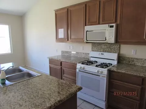 6649 Lacolle Pl, Lancaster, CA 93536 photo 8