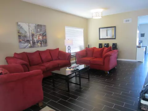 2757 Oldfield St W, Lancaster, CA 93536 photo 2
