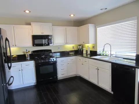 2757 Oldfield St W, Lancaster, CA 93536 photo 4