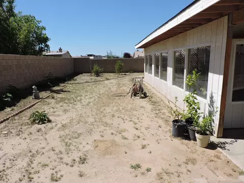 552 Koufax Dr, Lancaster, CA 93535 photo 30
