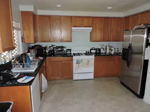 552 Koufax Dr, Lancaster, CA 93535 photo 13