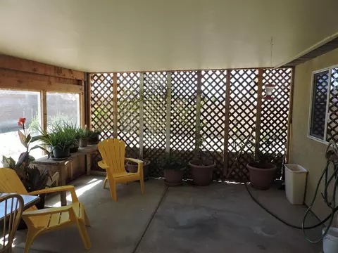 552 Koufax Dr, Lancaster, CA 93535 photo 23