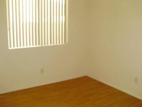 2528 Norberry St E, Lancaster, CA 93535 photo 9