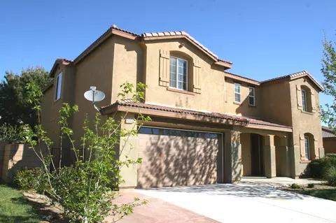1233 Stanfill Rd, Palmdale, CA 93551 photo 4