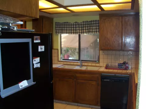 43015 Ed Halley Pl, Lancaster, CA 93536 photo 10