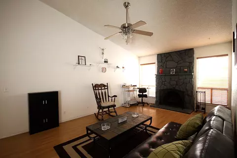 45121 18th St W, Lancaster, CA 93534 photo 3