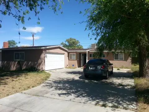 44134 Carolside Ave, Lancaster, CA 93535 photo 1