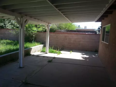 44134 Carolside Ave, Lancaster, CA 93535 photo 2