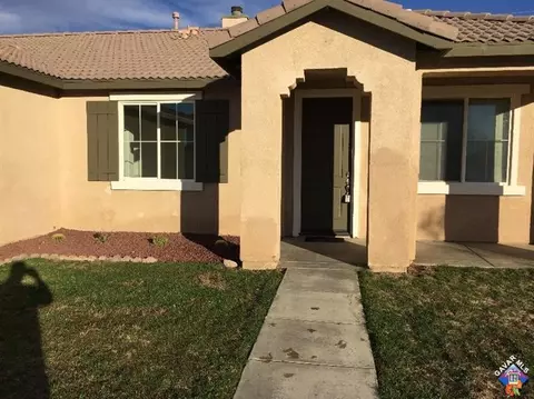 38136 Mentor Ct, Palmdale, CA 93550 photo 3