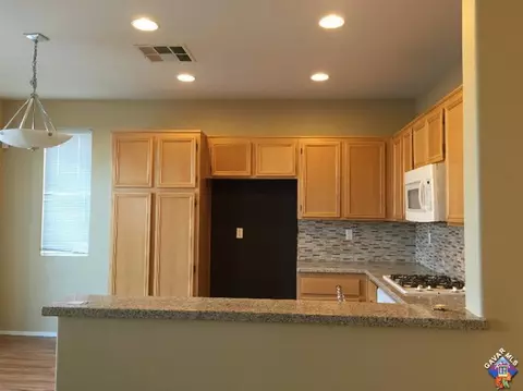 38136 Mentor Ct, Palmdale, CA 93550 photo 17