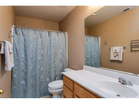 45429 Stadium Ln, Lancaster, CA 93535 photo 9