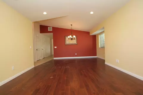 6244 Azalea Dr, Lancaster, CA 93536 photo 3