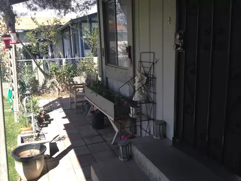 43618 Poplar Ct, Lancaster, CA 93535 photo 2