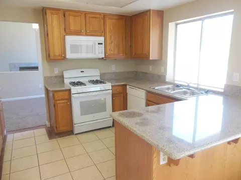 36456 Windtree Cir, Palmdale, CA 93550 photo 10