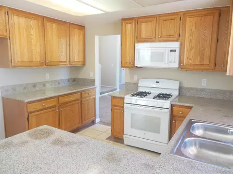 36456 Windtree Cir, Palmdale, CA 93550 photo 11
