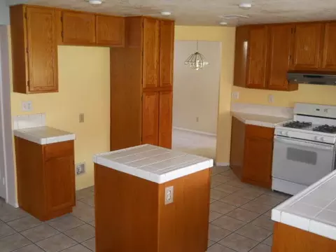 1014 Glenn Ct, Lancaster, CA 93535 photo 10