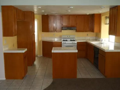 1014 Glenn Ct, Lancaster, CA 93535 photo 9