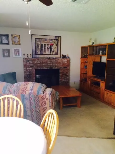 2116 Forry St, Lancaster, CA 93536 photo 5