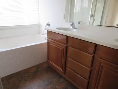 2012 Jenner St E, Lancaster, CA 93535 photo 7