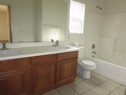 2012 Jenner St E, Lancaster, CA 93535 photo 11