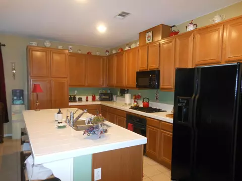 44053 Chaparral Dr, Lancaster, CA 93536 photo 5