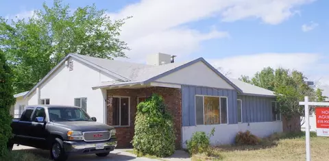 44215 Stanridge Ave, Lancaster, CA 93535 photo 1