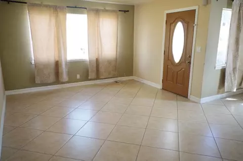 44215 Stanridge Ave, Lancaster, CA 93535 photo 3