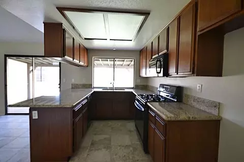 37729 Janus Dr, Palmdale, CA 93550 photo 7