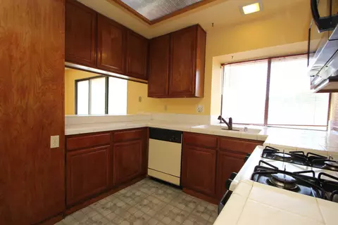 36921 Desert Willow Dr, Palmdale, CA 93550 photo 6
