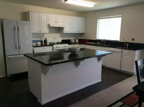 3134 Garnet Ln, Lancaster, CA 93535 photo 9