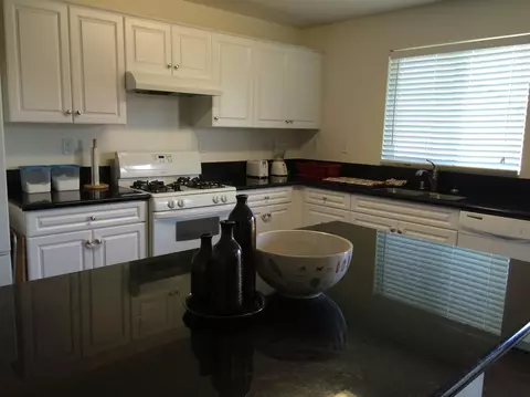 3134 Garnet Ln, Lancaster, CA 93535 photo 7