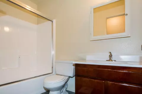 10207 Avenue R2 E, Littlerock, CA 93543 photo 12