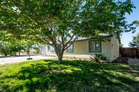 10207 Avenue R2 E, Littlerock, CA 93543 photo 3