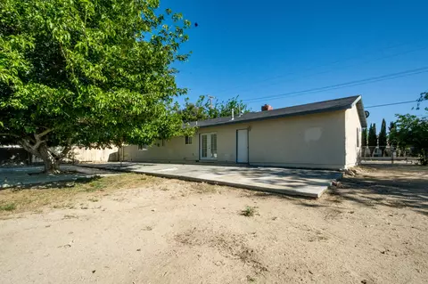 10207 Avenue R2 E, Littlerock, CA 93543 photo 6