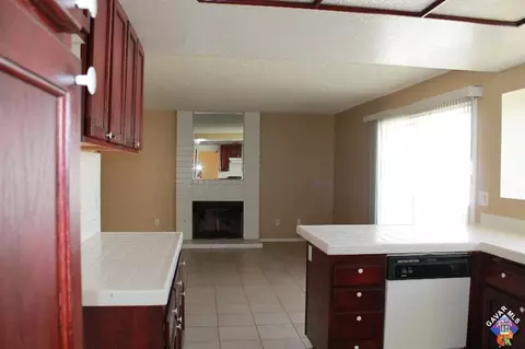 38136 52nd St, Palmdale, CA 93552 photo 11