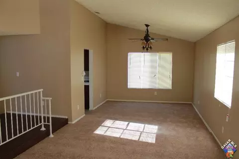 38136 52nd St, Palmdale, CA 93552 photo 5