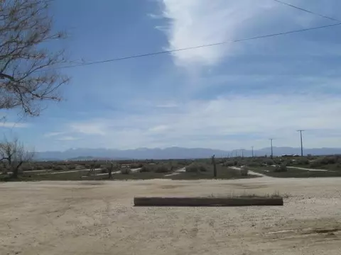 48104 100th St E, Lancaster, CA 93535 photo 9
