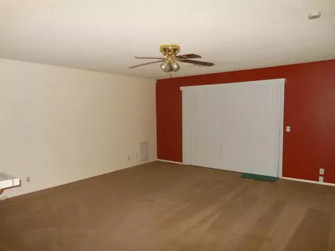 1112 Herzel Ave, Lancaster, CA 93535 photo 4