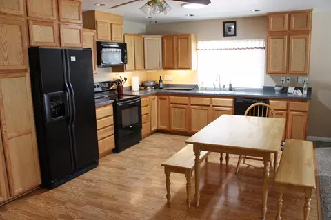 1038 Morven St, Lancaster, CA 93535 photo 16