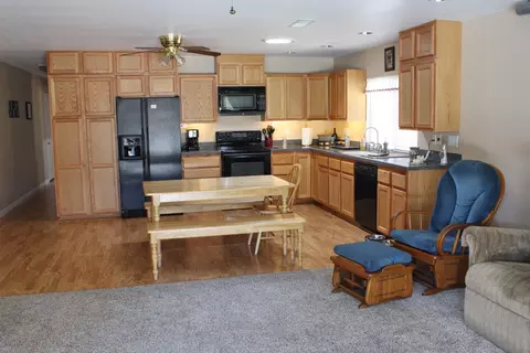 1038 Morven St, Lancaster, CA 93535 photo 25