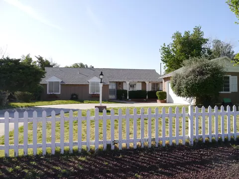 39010 Juniper Tree Rd, Palmdale, CA 93551 photo 2